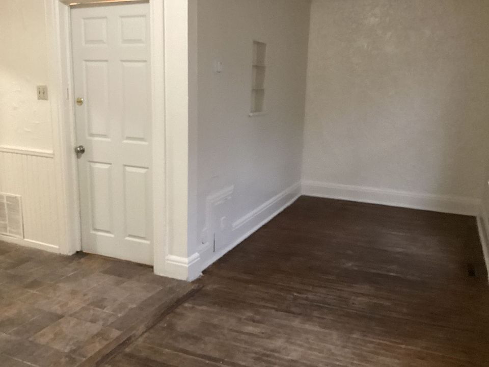 2nd image of 700-706 S 10th St #935
