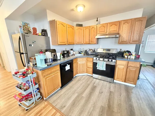 40 Colchester Avenue, 40 Colchester Ave #1, Burlington, VT 05401