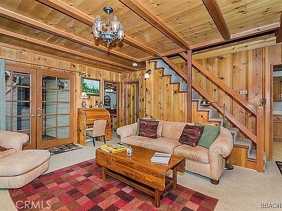 4th image of 607 Victoria Ct