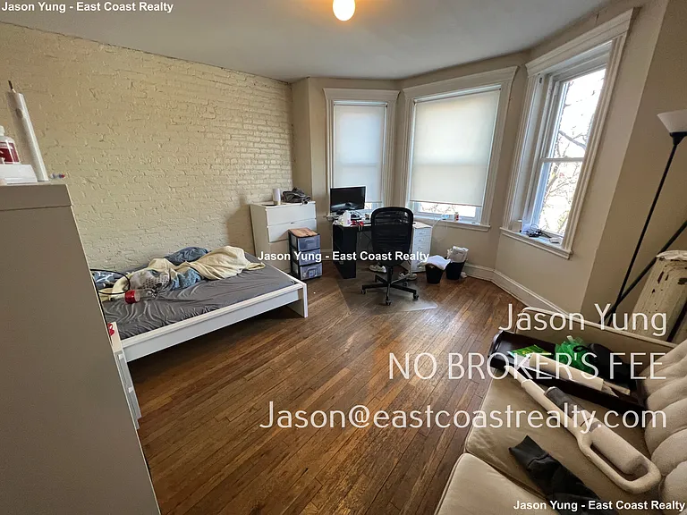 360 Riverway #368-17 — Photo 1
