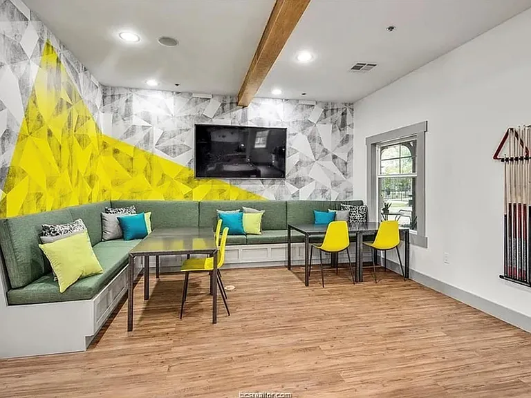 1725 Harvey Mitchell Pkwy S #411 — Photo 21