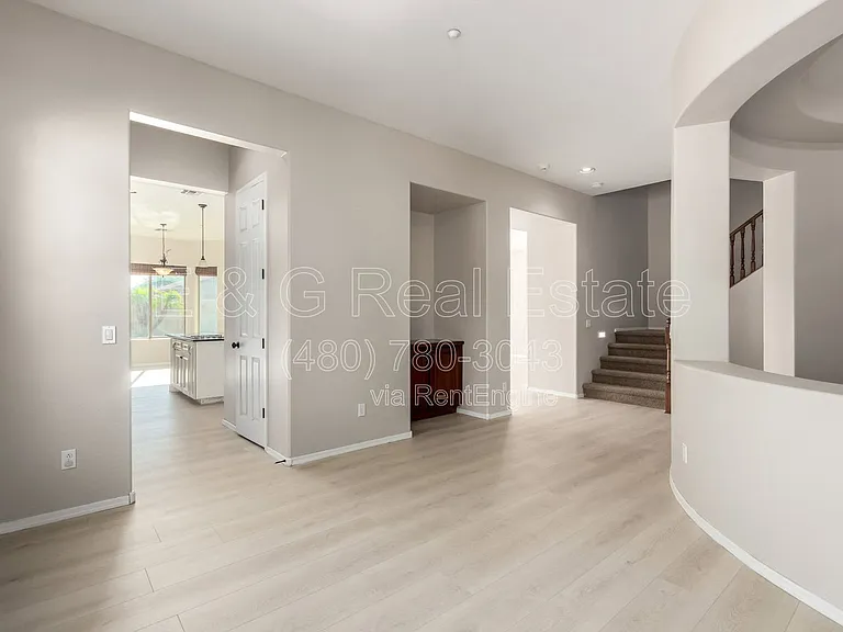 4296 N 154th Ave — Photo 8