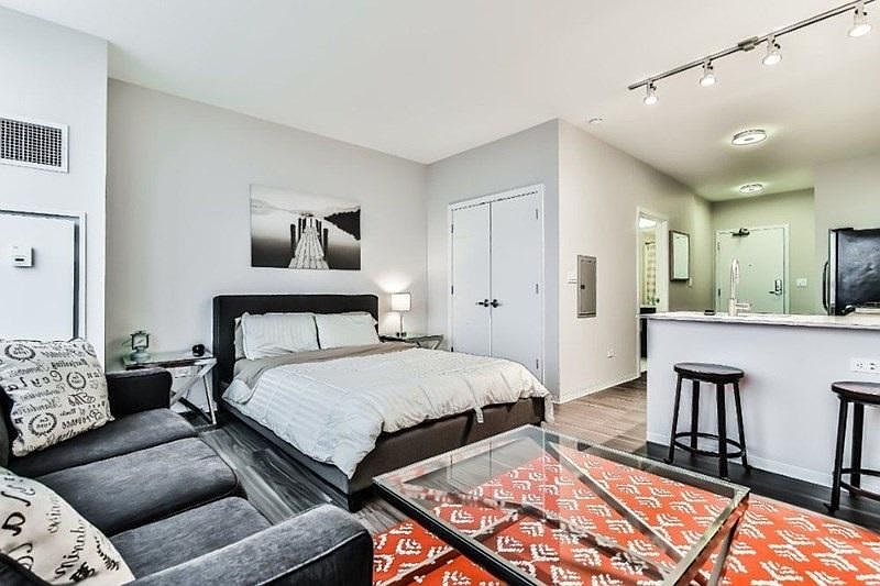2nd image of 2031 F St NW