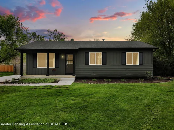 323 Scarlett Oak Dr, Perry, MI 48872