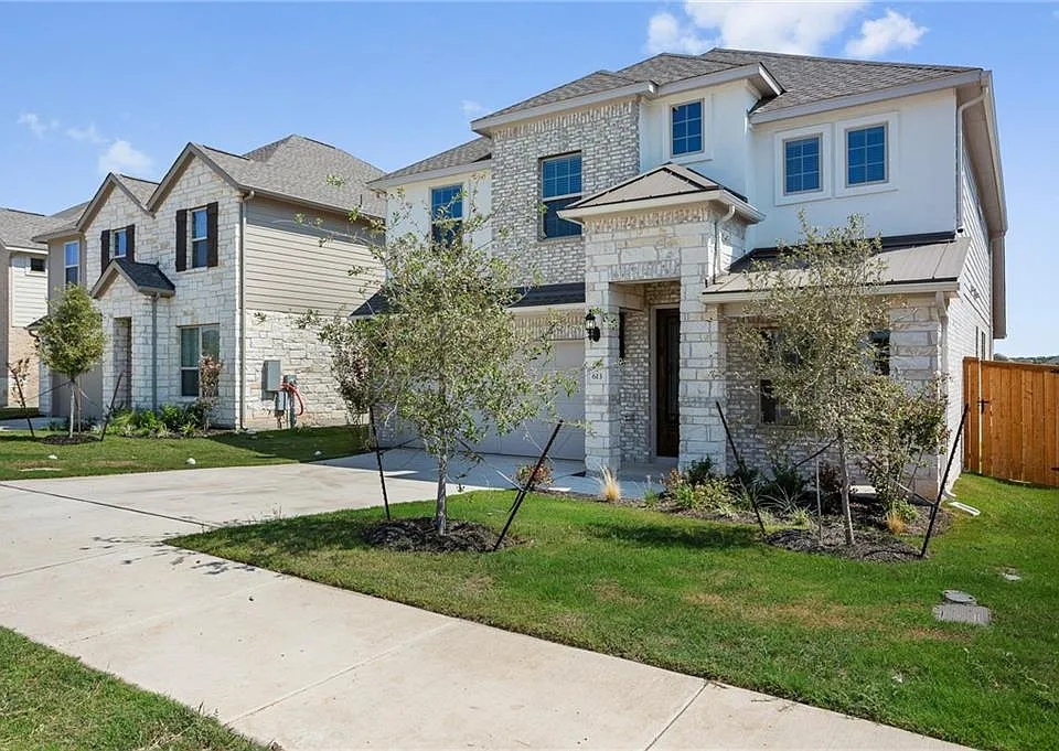 613 Silent Creek Cv