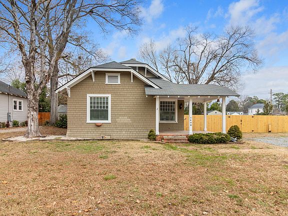 4th image of 1408 Morganton Rd