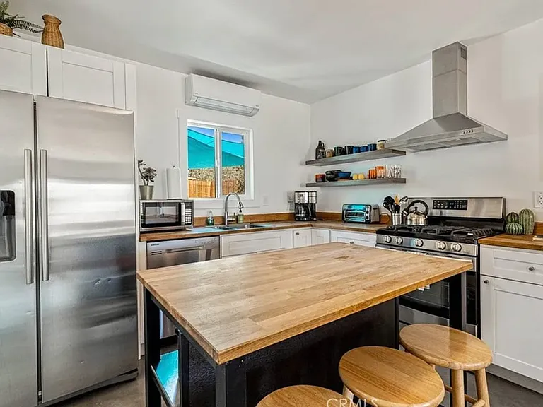 61826 Terrace Dr — Photo 4
