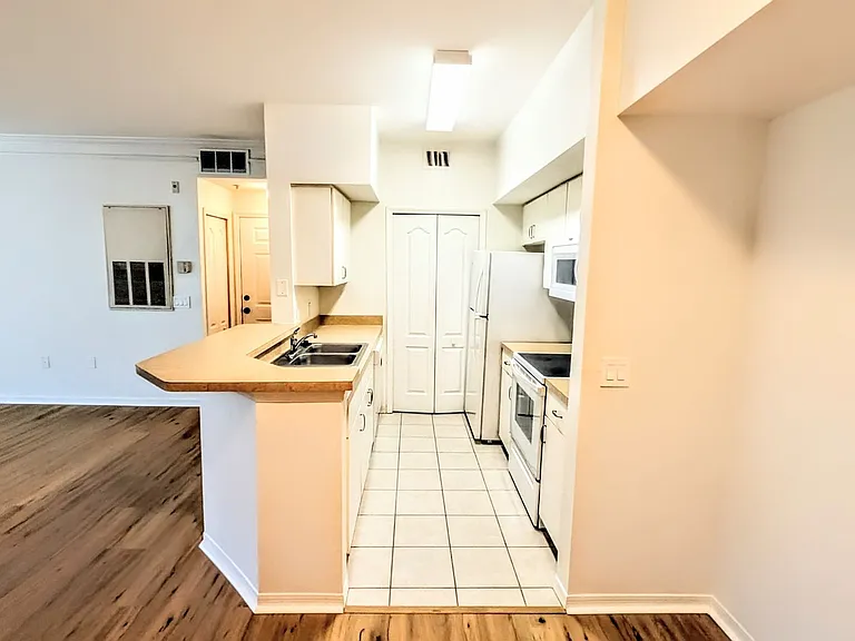 4130 Central Sarasota Pkwy #1823 — Photo 9