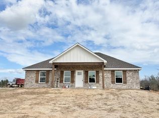 404 Monroe Breeland Rd, Poplarville, MS 39470