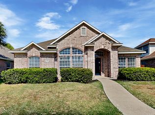 1109 McKenzie Ln, Garland, TX 75043