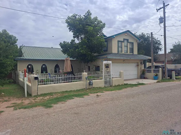 611 Spruce St, Dexter, NM 88230