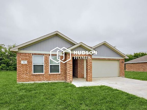 3rd image of 2912 Emma Ln