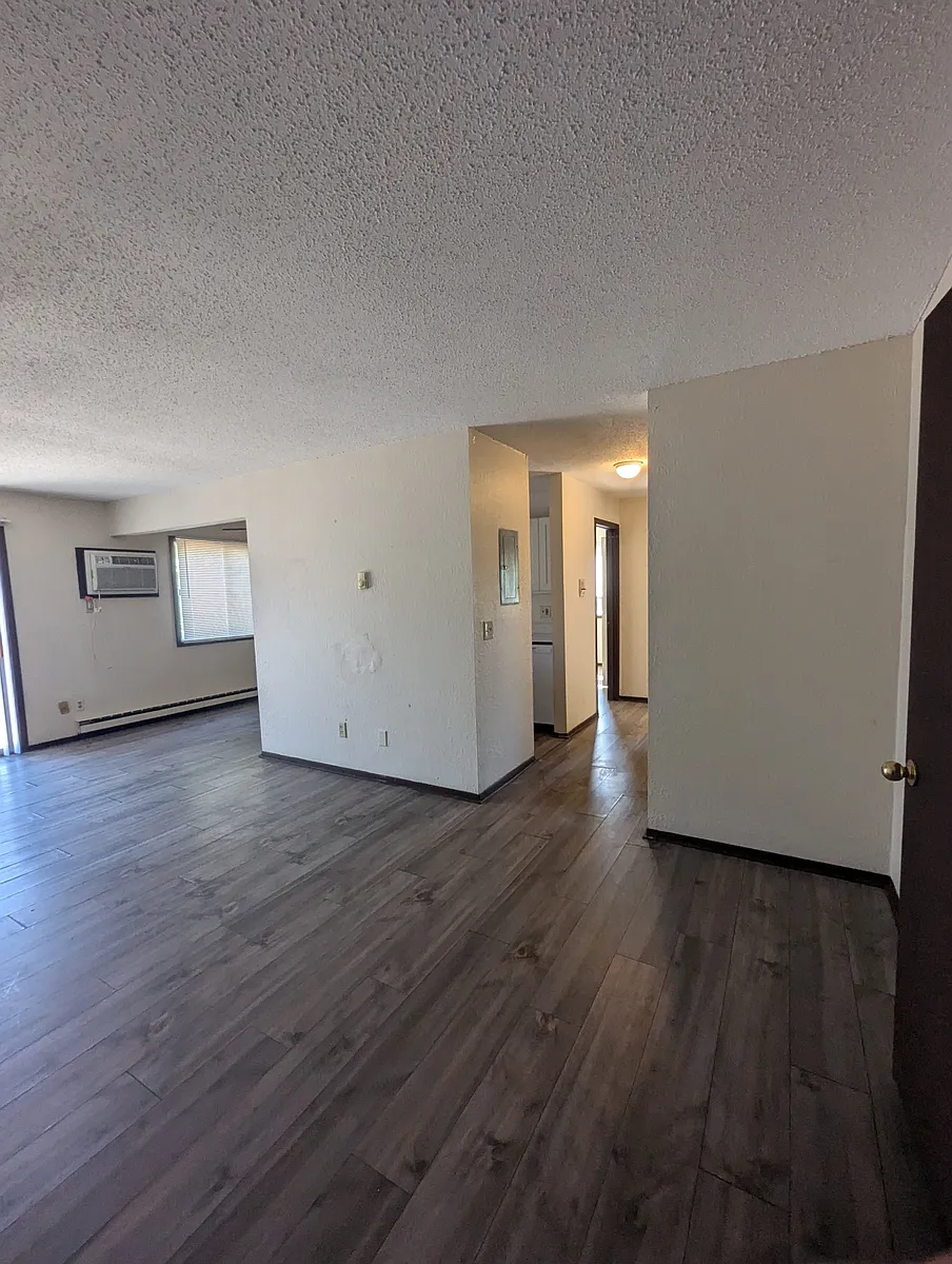 Building Photo - 1640 Galtier St #203