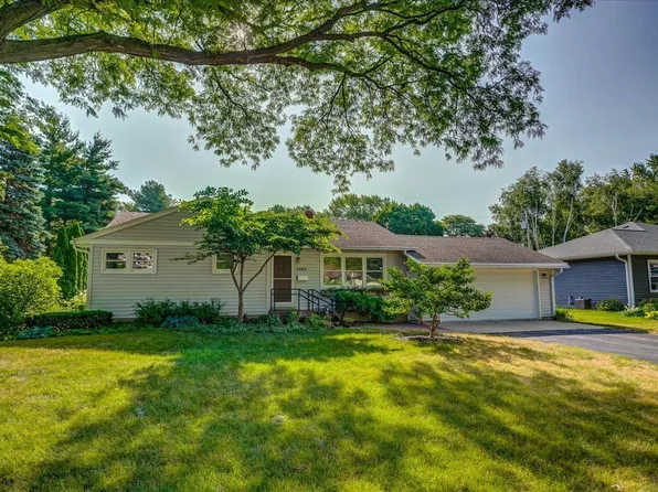 5302 Maywood Rd, Monona, WI 53716