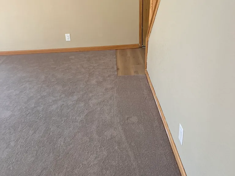 358 Peterson Dr — Photo 32