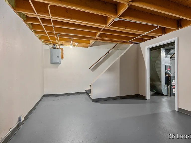 2048 Monroe Ave NW #2048 — Photo 10