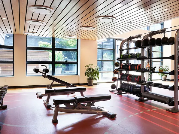 547 West 47th Street image 10 of 23