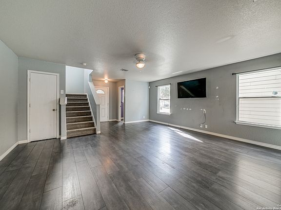 5th image of 7427 CEDAR FARM