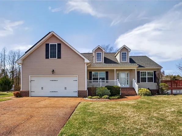 8 River Run Ct, Hampton, VA 23669