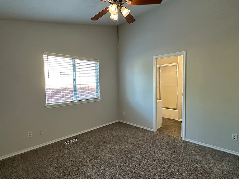 16384 Rainbow Dr — Photo 22
