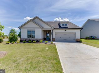 540 Glenside Dr, Jefferson, GA 30549