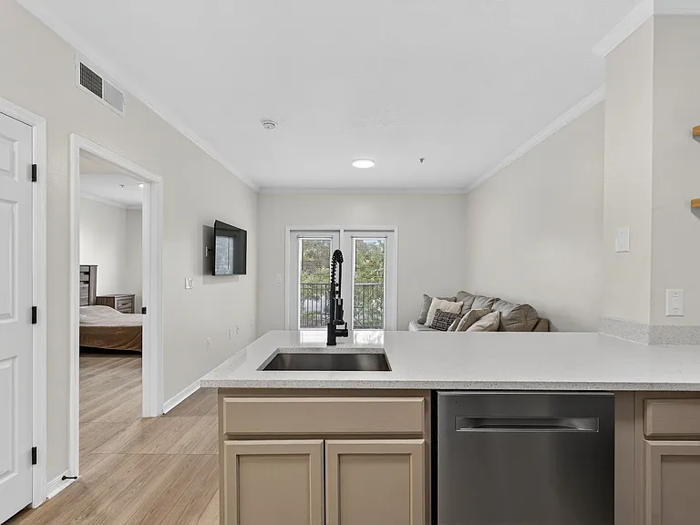 1910 E Palm Ave #8214 — Photo 6