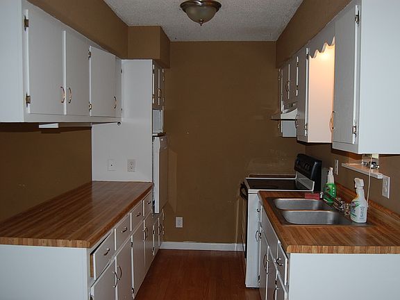4th image of 1511 Bethel St