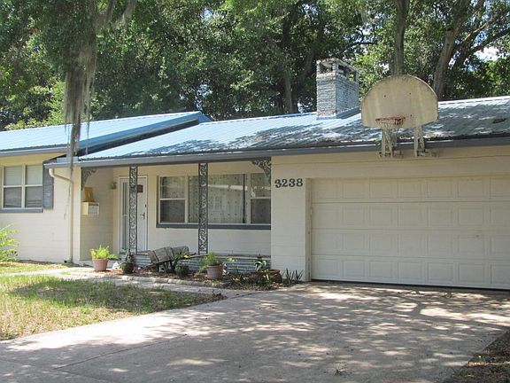 3rd image of 3238 Plumtree Dr