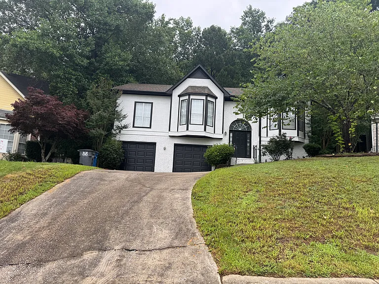 1201 Deer Trail Rd — Photo 23