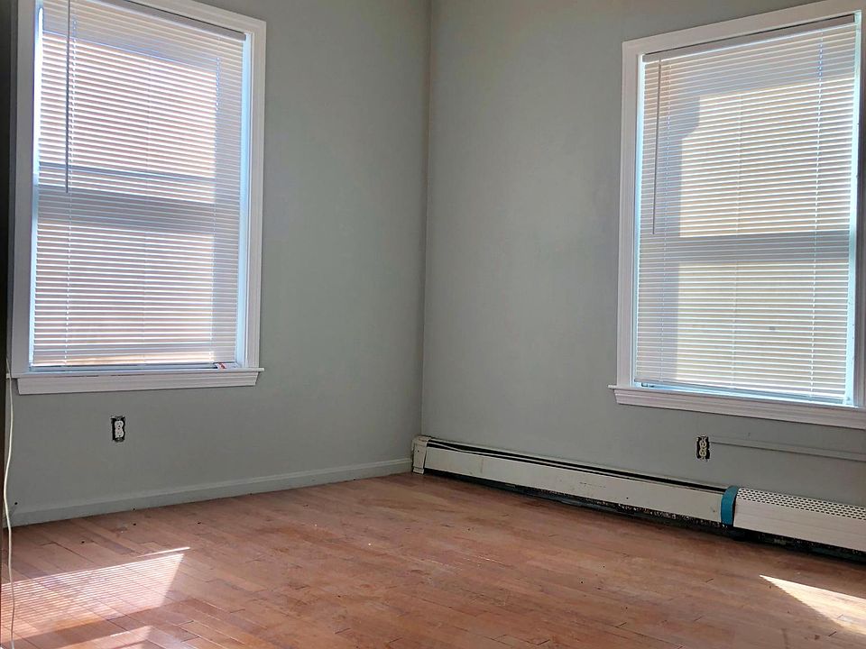 2nd image of 783 Broadway