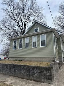 1308 W Taylor St, Bloomington, IL, 61701