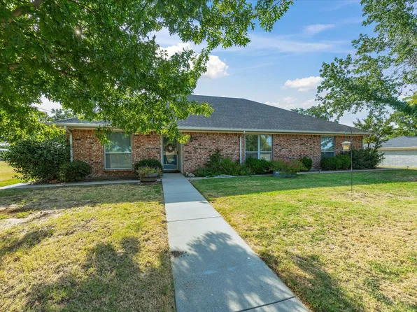 2807 Lipsey St, Decatur, TX 76234