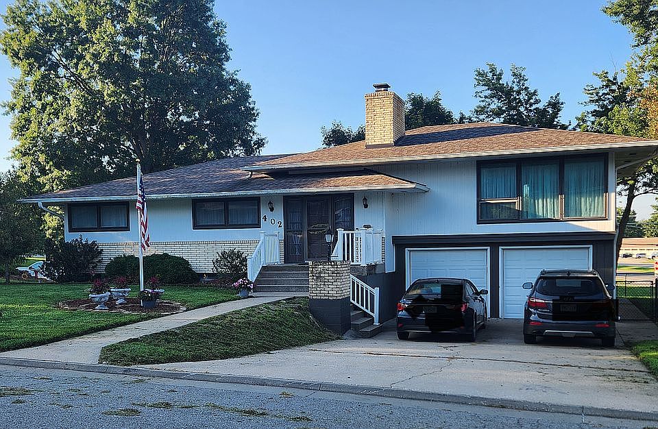 1st image of 402 E Harvey Dr