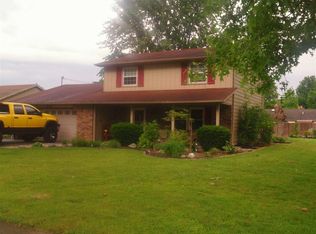 2226 Skyhawk Dr, Fort Wayne, IN 46815