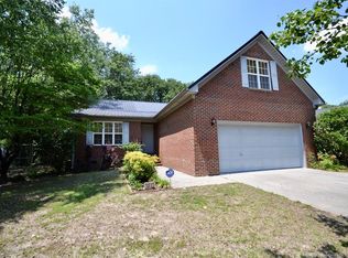 5326 Ballentine St, Hope Mills, NC 28348