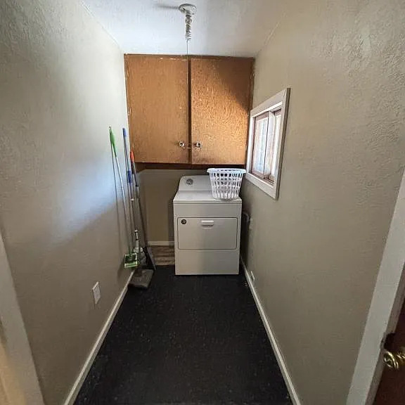 235 Curtis St — Photo 15