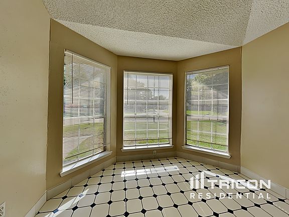 5th image of 1118 Briarmead Dr