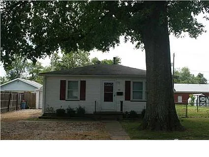 2213 Kathleen Ave photo 1
