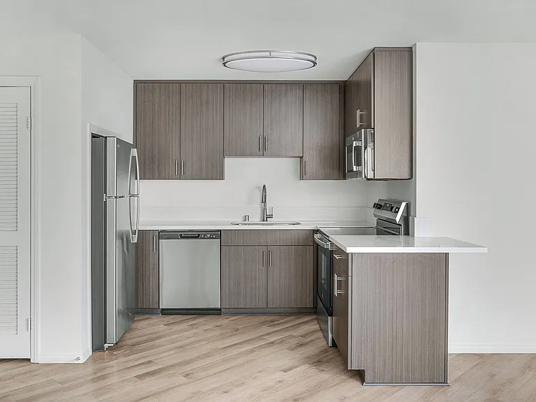 Village Square Apartments — Photo 5