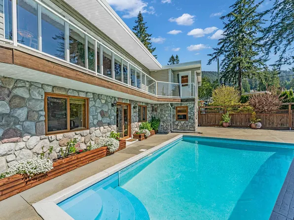 4323 Valencia Ave, North Vancouver, BC V7N 4A7