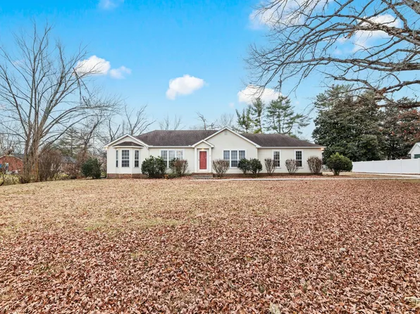 210 W Maple St, Morrison, TN 37357