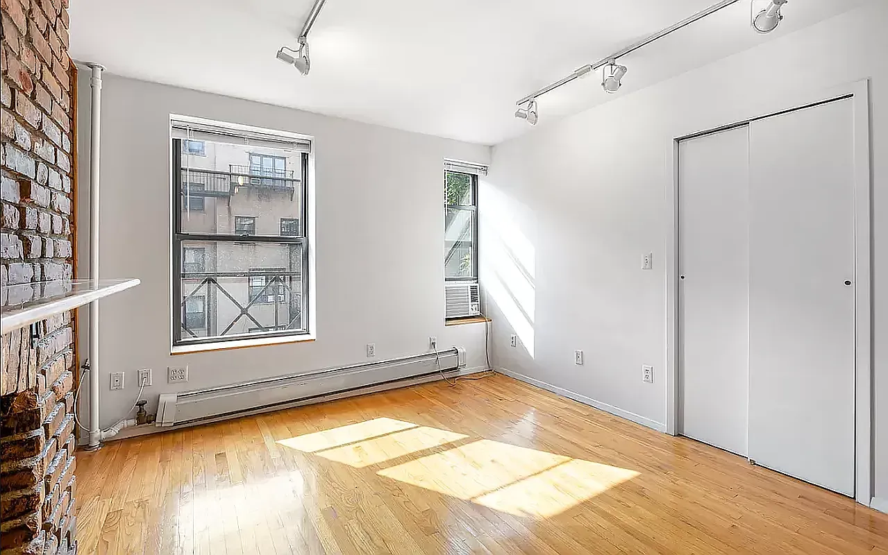 317 First Avenue — Photo 3