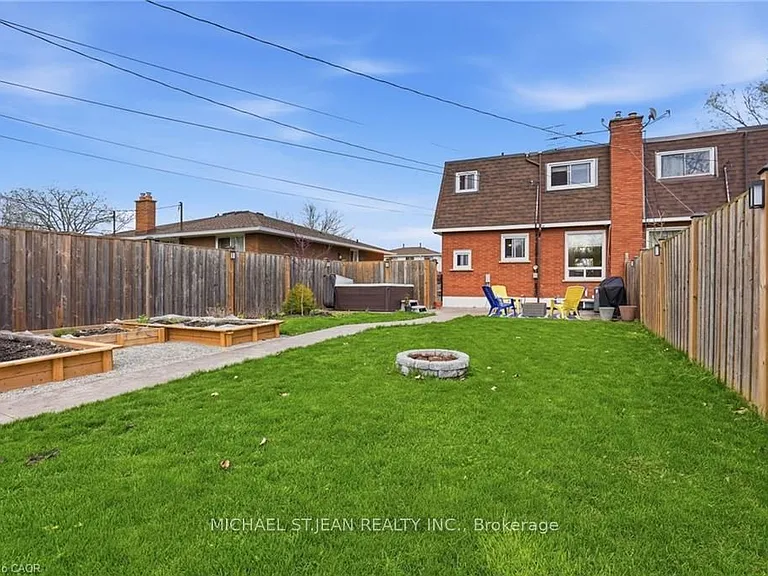282 Roach Ave — Photo 46