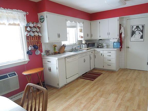 5th image of 716 S Park Ave