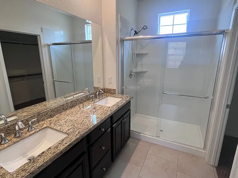 1021 Chapelhill Ln — Photo 11