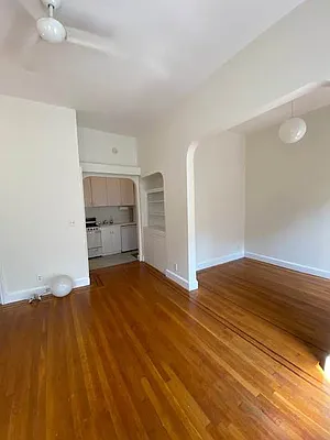 Rented by Georgine Podhorsky, LREB | media 25