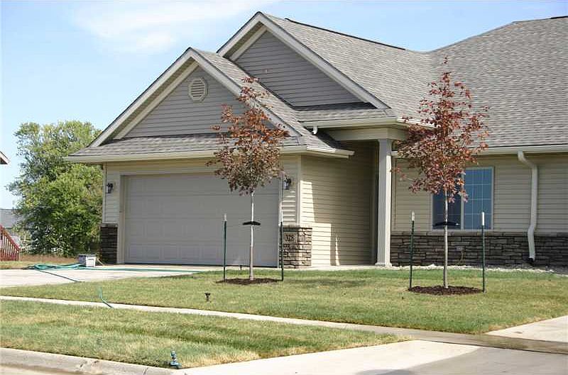 1st image of 328 Windflower Ln