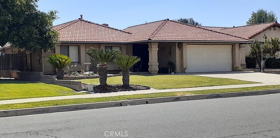 1st image of 1484 Pepper Tree Dr