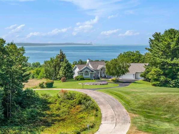 5365 Windward Psge, Harbor Springs, MI 49740