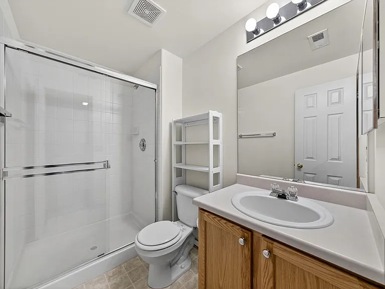 5660 Many Springs Dr — Photo 32